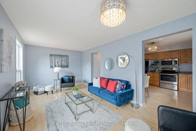 567 Fieldgate Circle • London East, ON photo 4