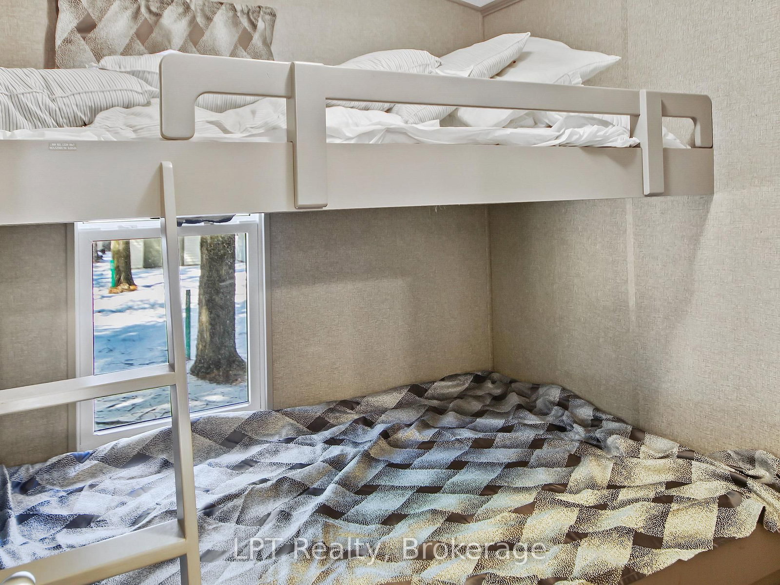 13 Southline Avenue • #P27 • Huron-Kinloss, ON photo 11