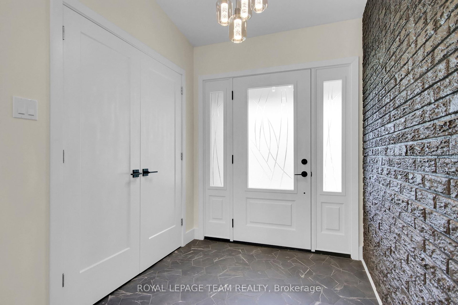 6499 Bunker Road • Manotick, ON photo 6