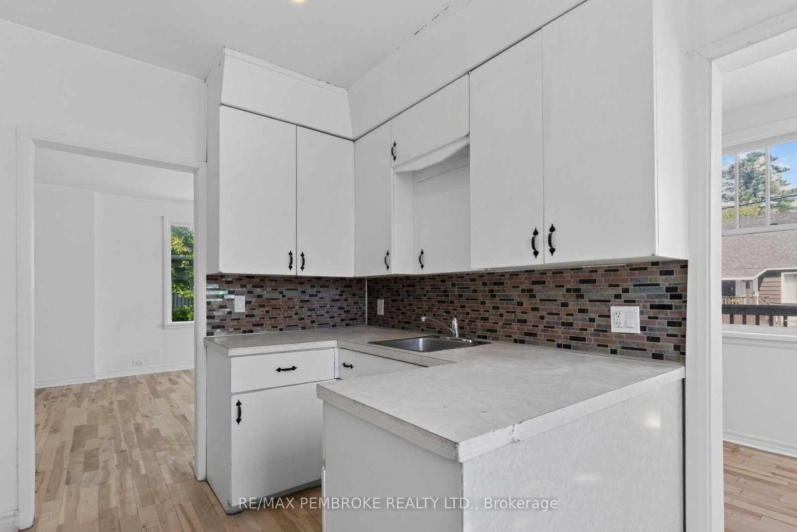 370 Carmody Street • Pembroke, ON photo 18