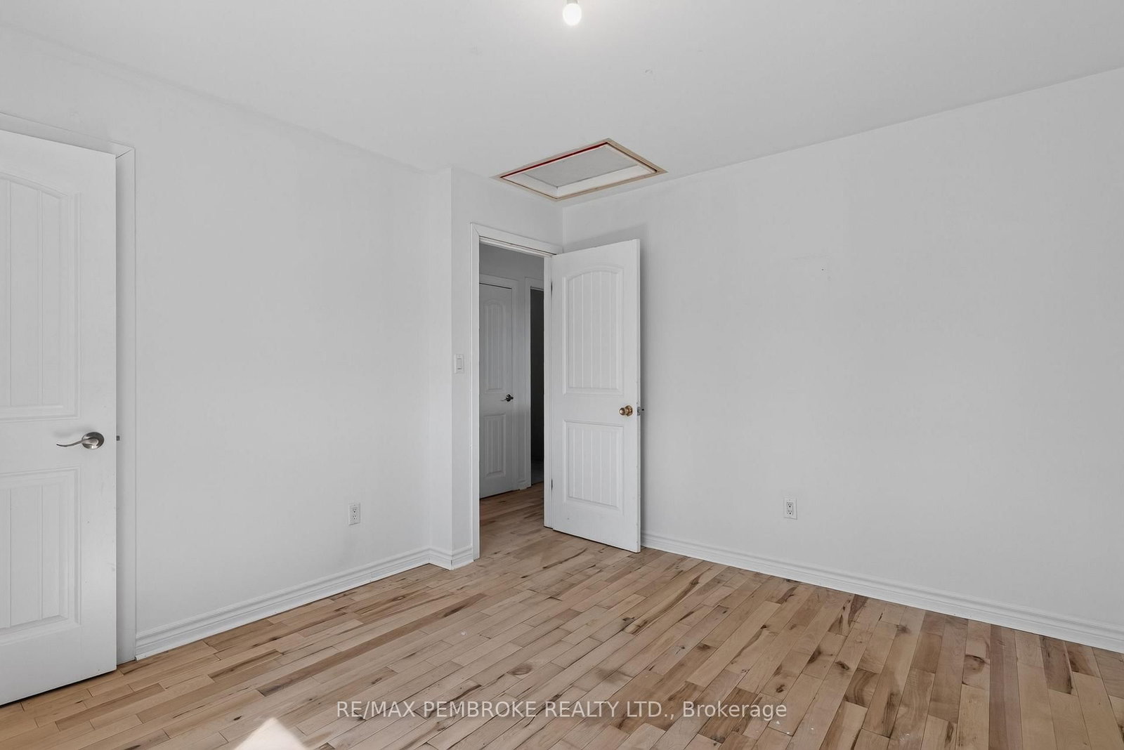 370 Carmody Street • Pembroke, ON photo 38