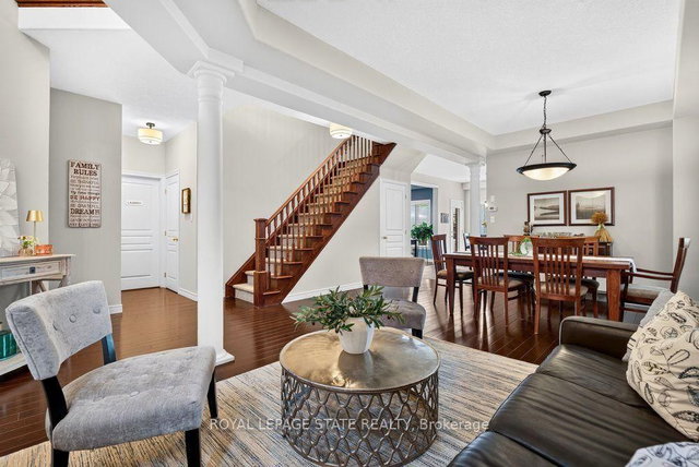 17 Udell Way