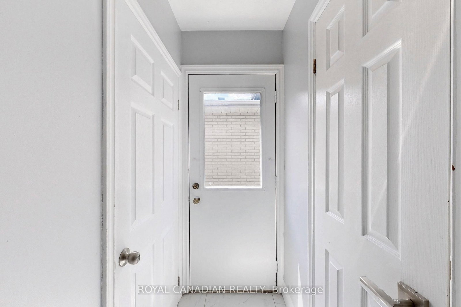 18 Millpond Place • Hamilton, ON photo 16