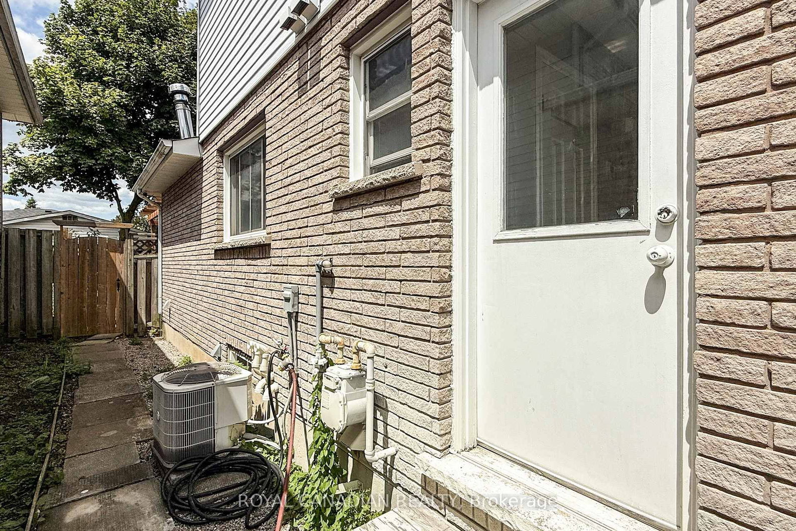 18 Millpond Place • Hamilton, ON photo 36