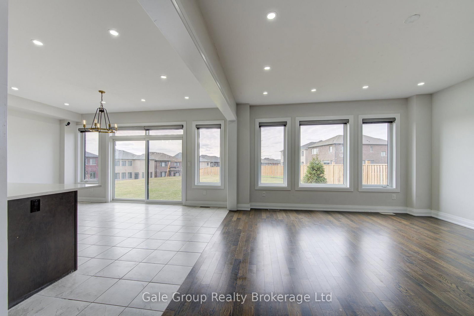 125 Prince Charles Crescent • Woodstock, ON photo 17