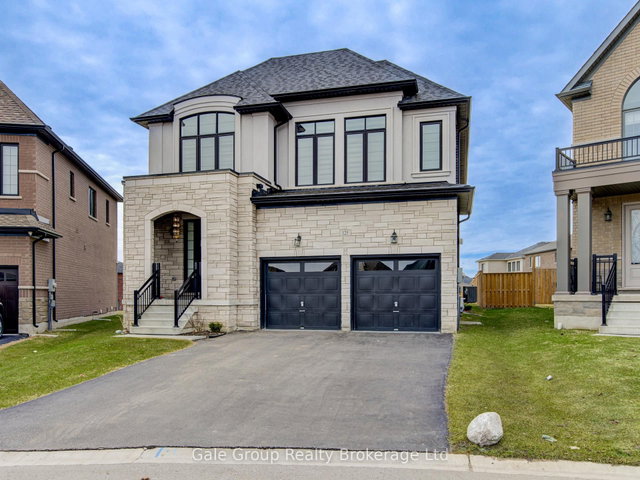 125 Prince Charles Crescent
