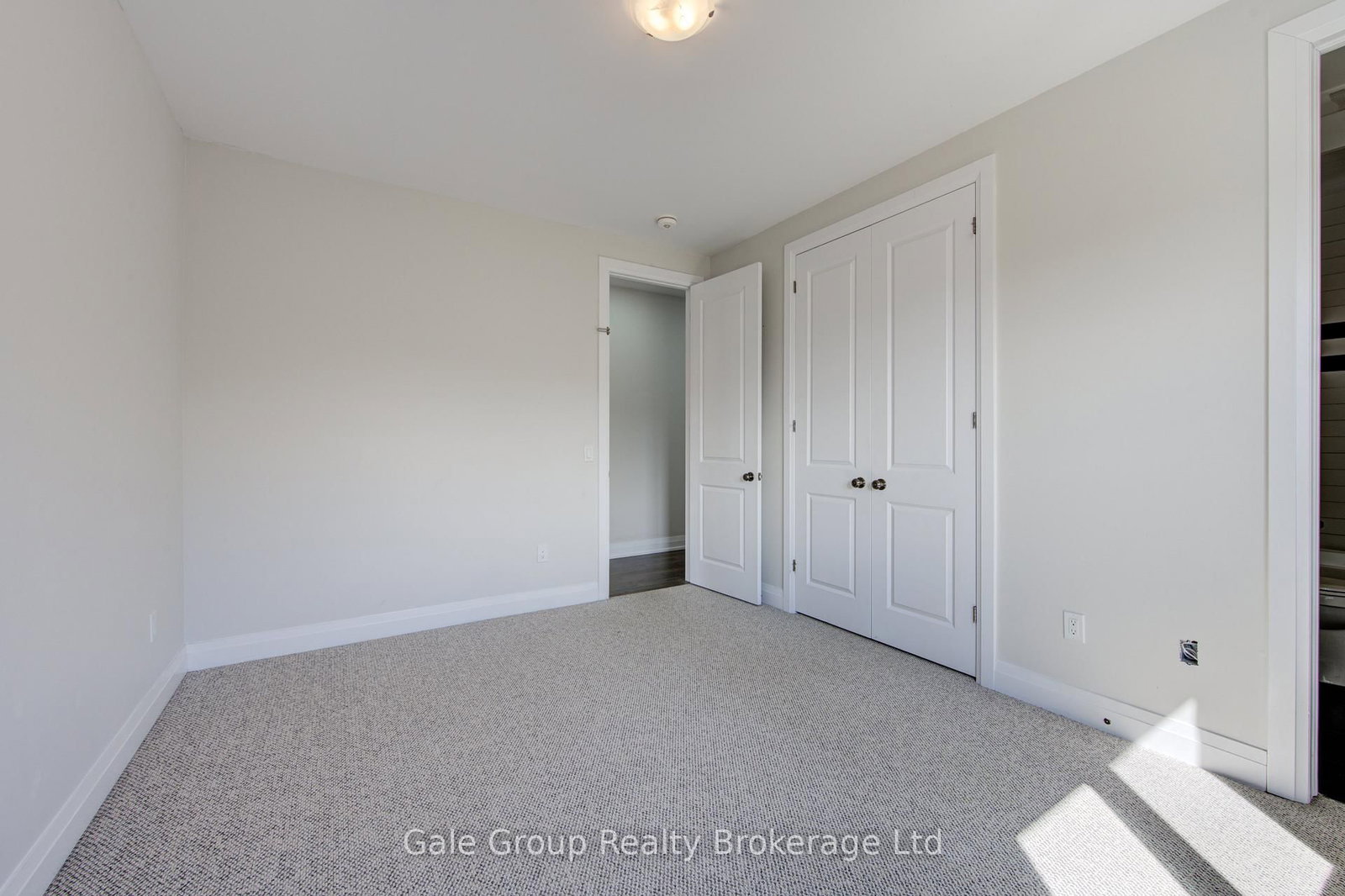 125 Prince Charles Crescent • Woodstock, ON photo 29