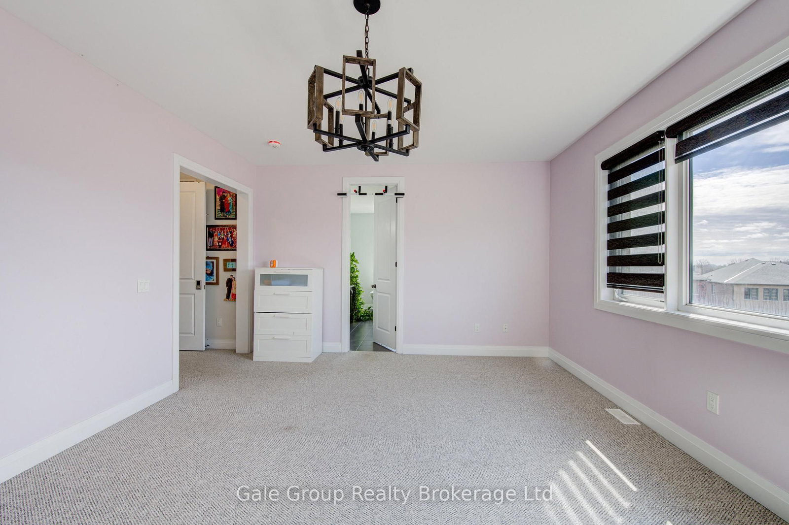 125 Prince Charles Crescent • Woodstock, ON photo 31