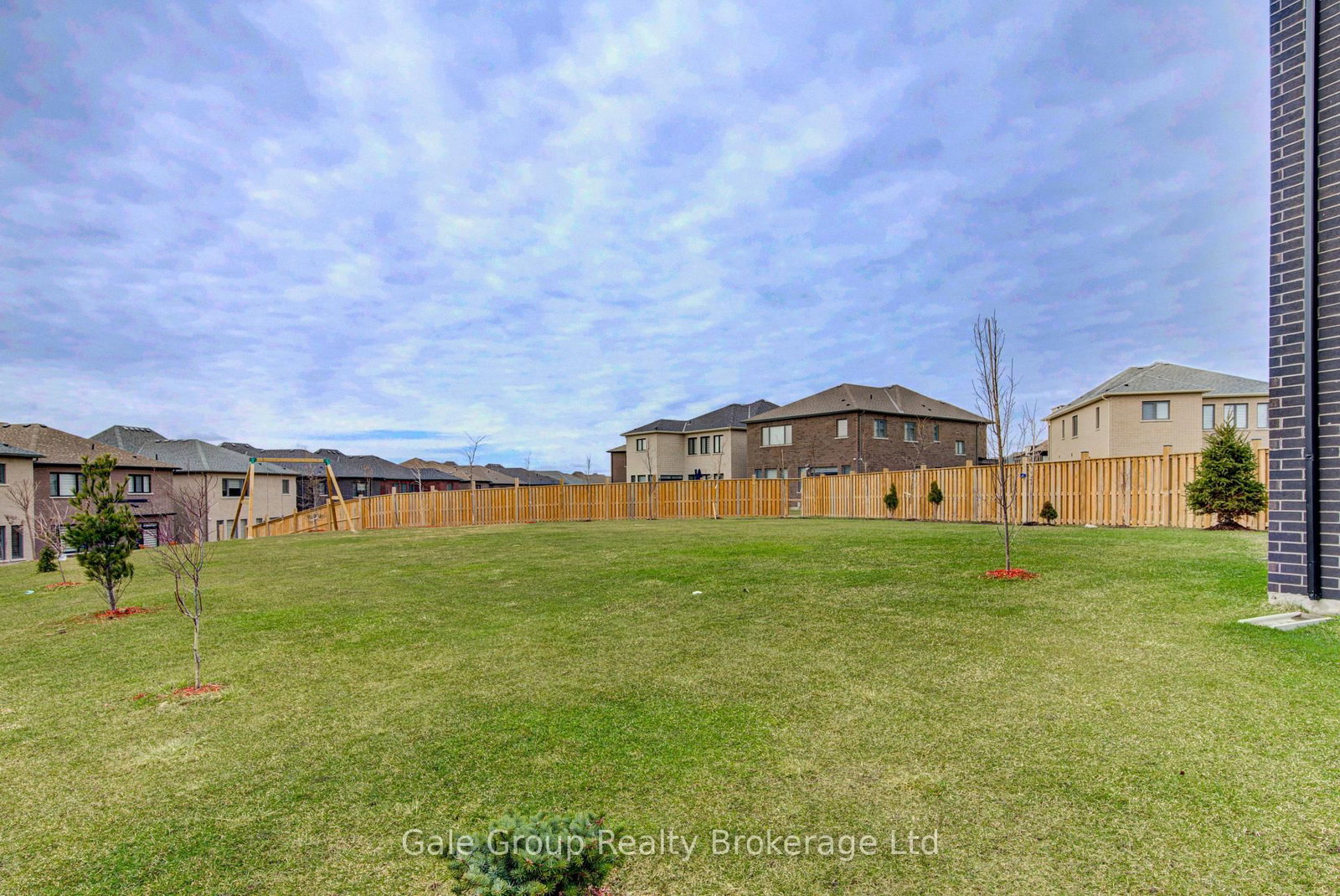 125 Prince Charles Crescent • Woodstock, ON photo 36