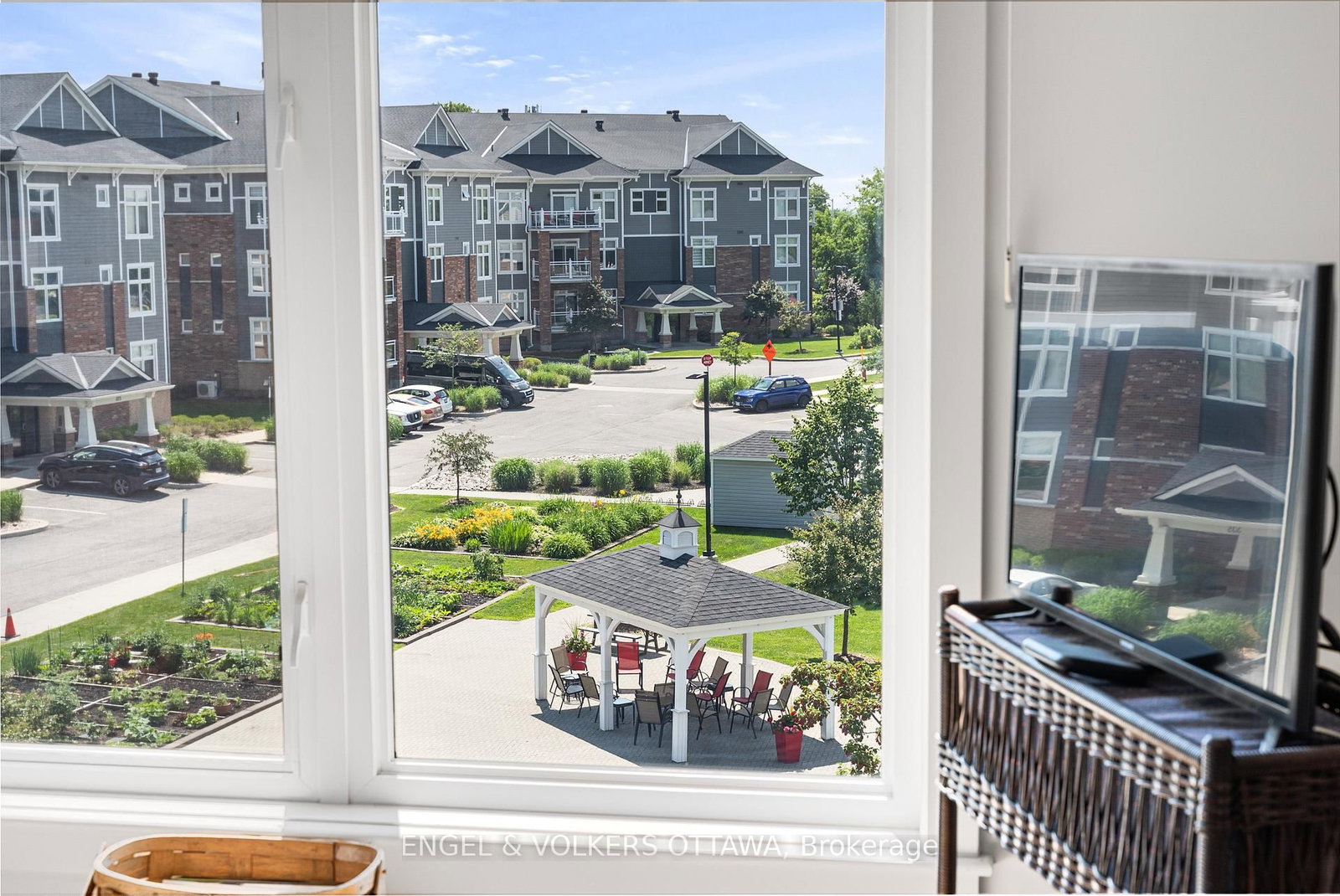 355 Elizabeth Cosgrove Private • #304 • Ottawa, ON photo 25