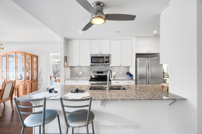 355 Elizabeth Cosgrove Private • #304 • Ottawa, ON photo 4