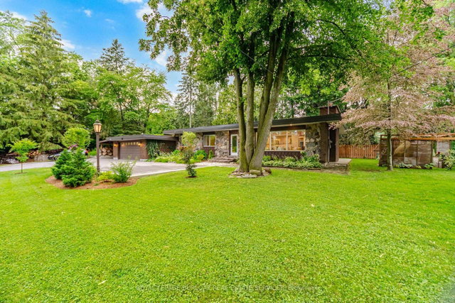915 Governors Road