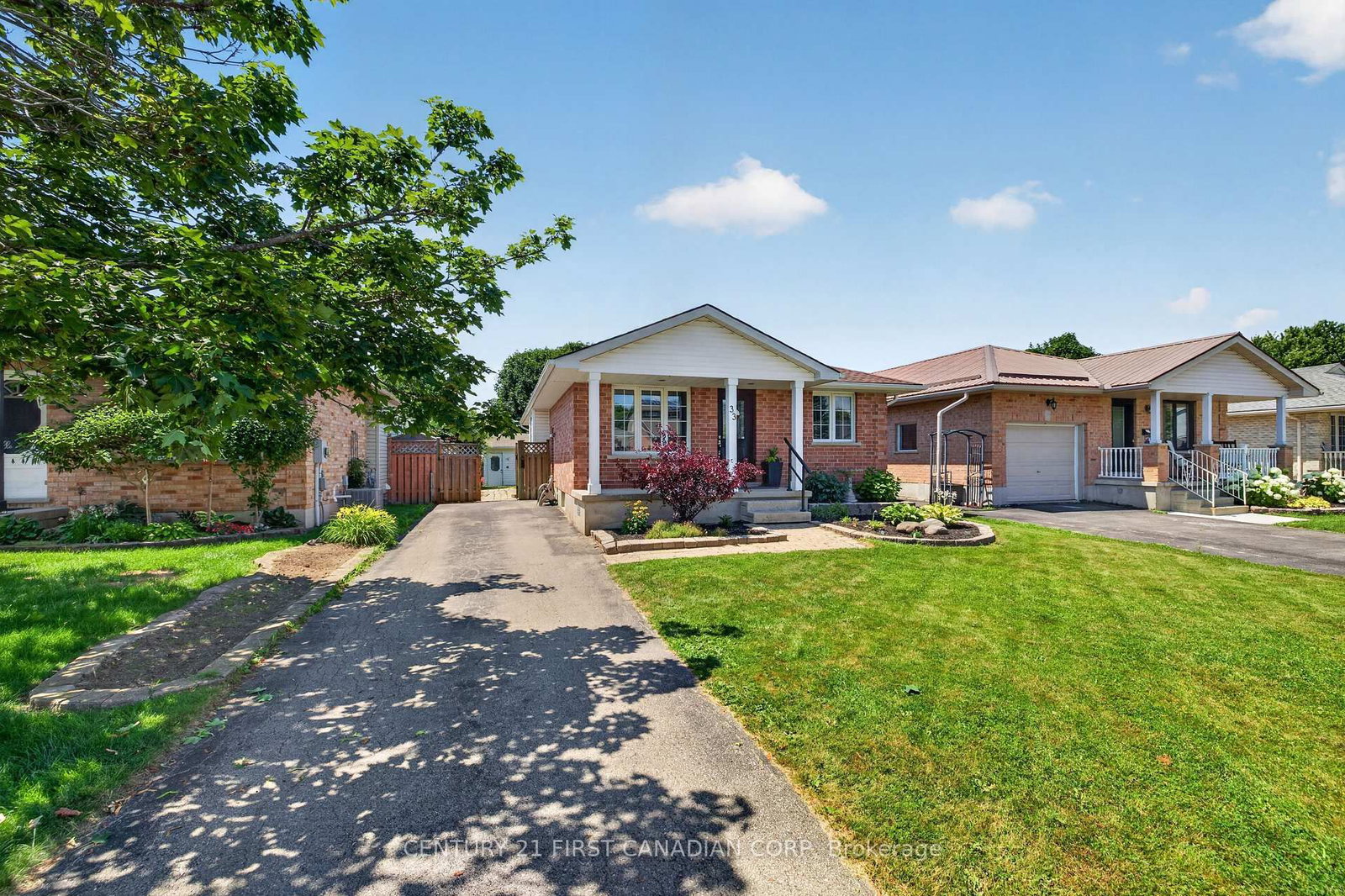 33 Oldewood Crescent • St. Thomas, ON photo 1