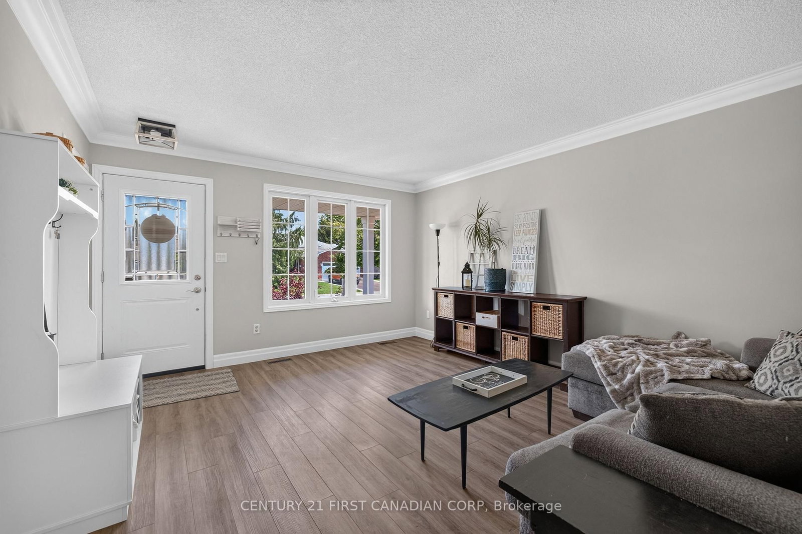 33 Oldewood Crescent • St. Thomas, ON photo 5