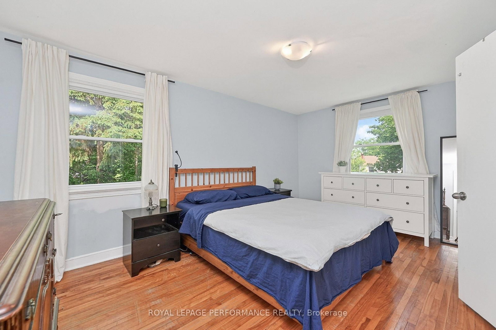 140 Begonia Avenue • Ottawa, ON photo 15
