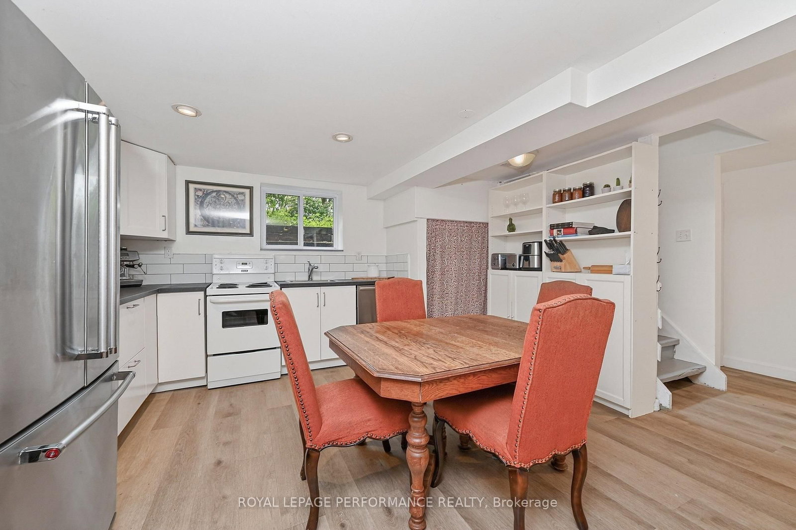 140 Begonia Avenue • Ottawa, ON photo 25