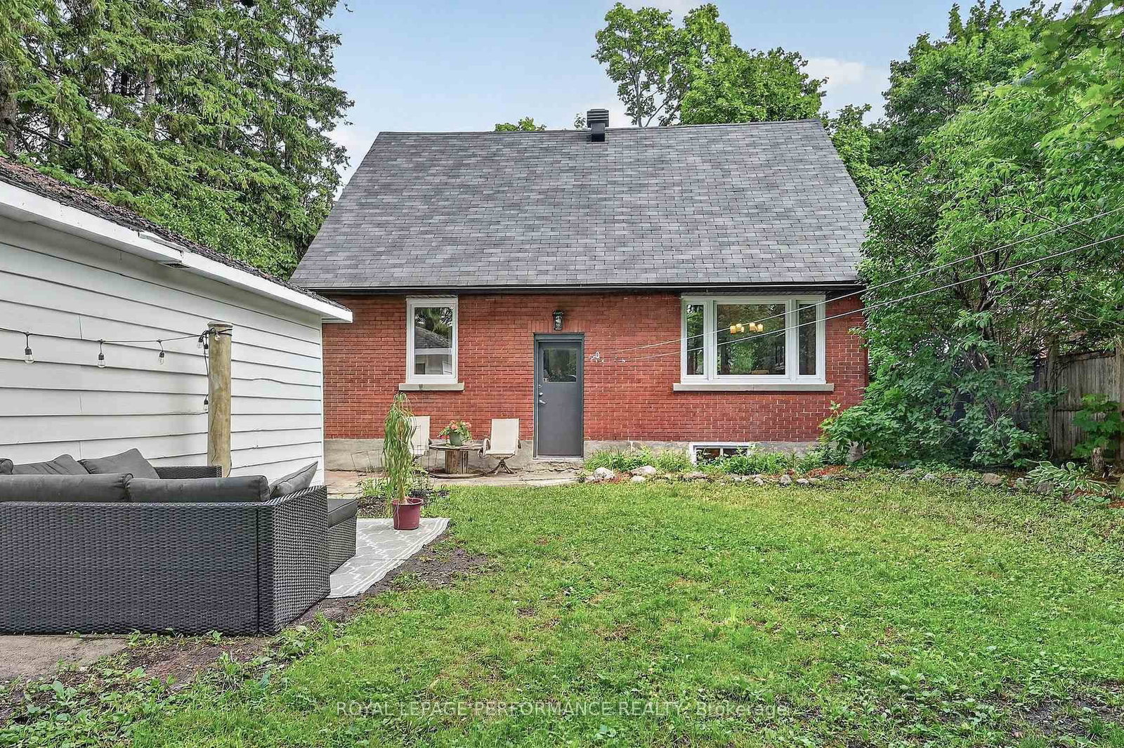 140 Begonia Avenue • Ottawa, ON photo 29