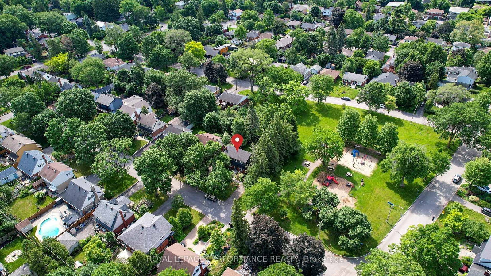 140 Begonia Avenue • Ottawa, ON photo 36