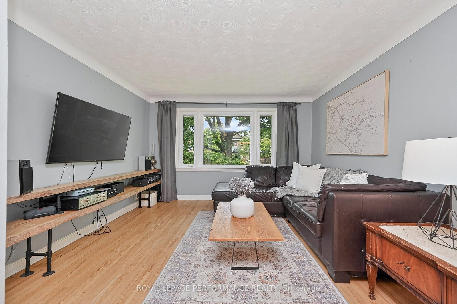 140 Begonia Avenue • Ottawa, ON photo 5