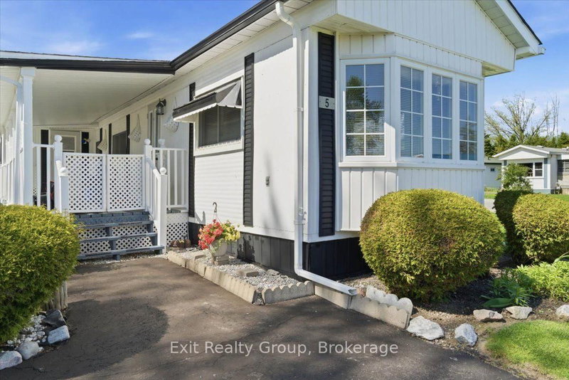 5 Chapel Boulevard