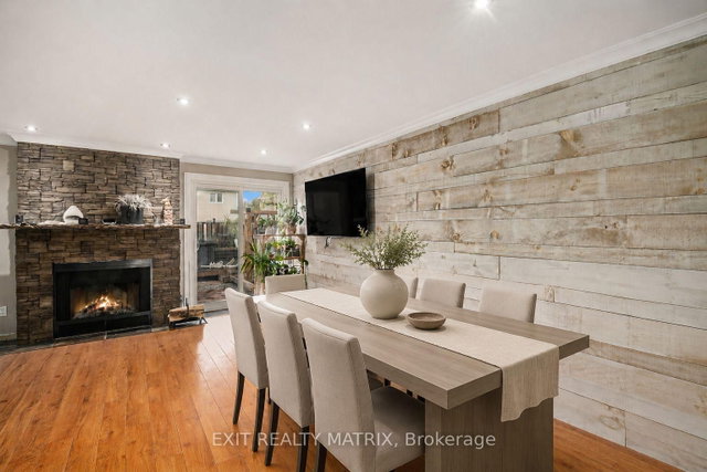 489 Rougemount Crescent