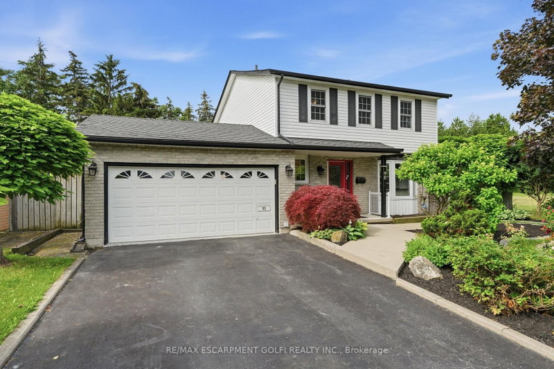 95 Birchpark Drive, Grimsby