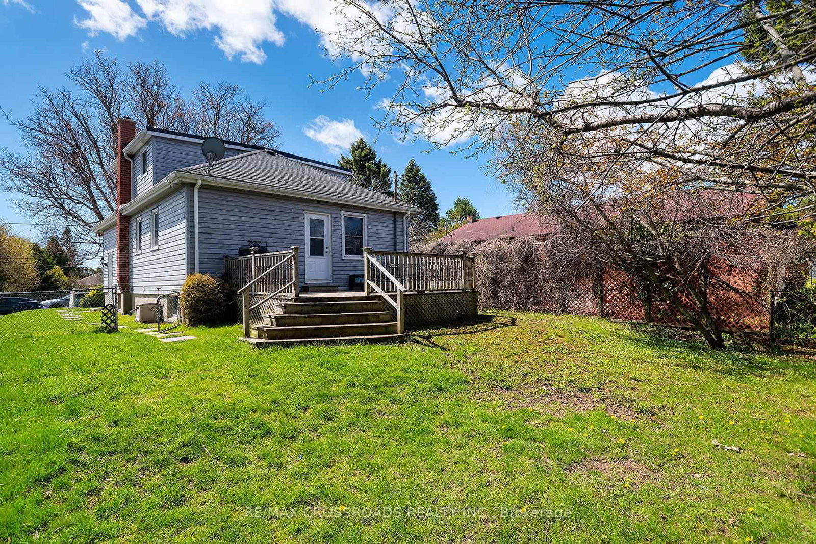 16 Hamilton Avenue • Cobourg, ON photo 32