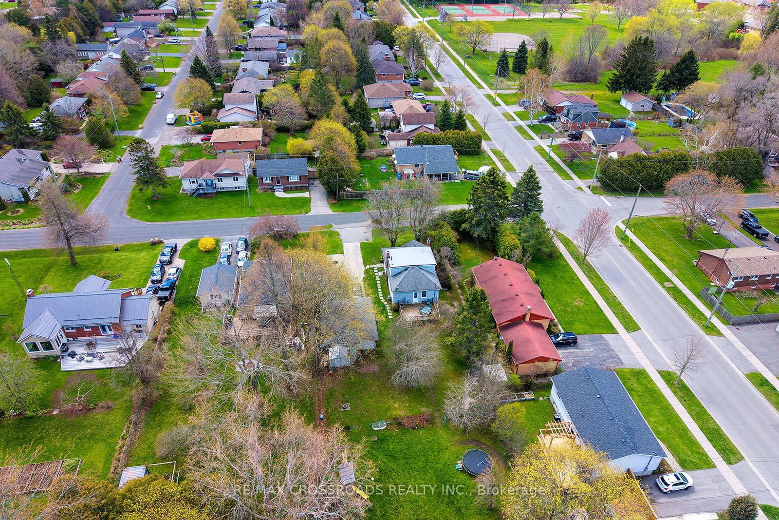16 Hamilton Avenue • Cobourg, ON photo 37