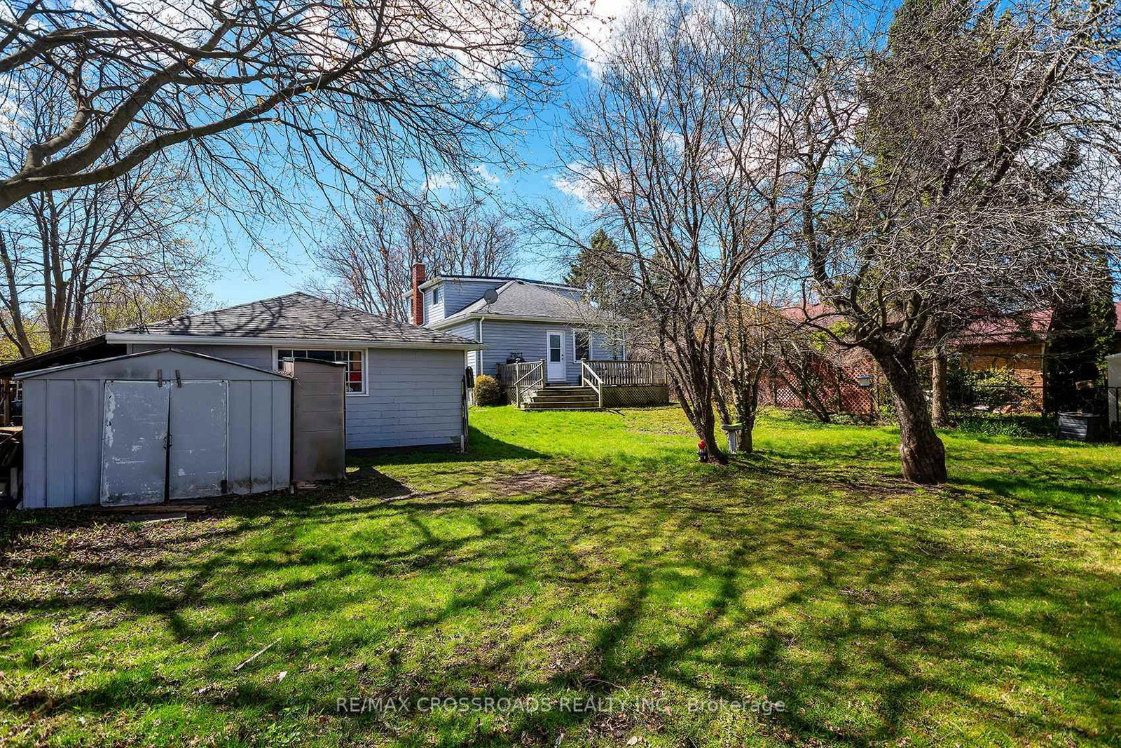 16 Hamilton Avenue • Cobourg, ON photo 39