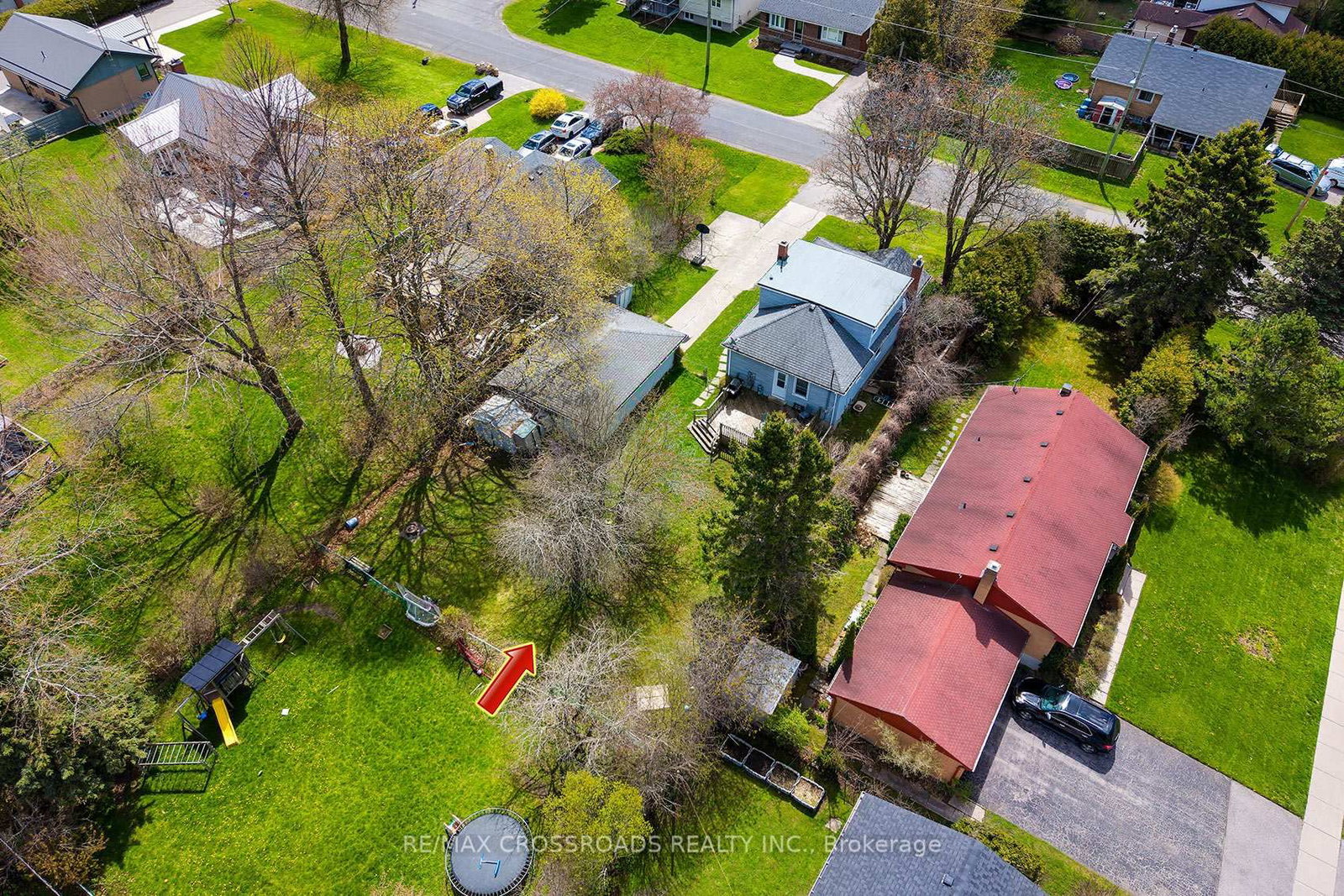 16 Hamilton Avenue • Cobourg, ON photo 40