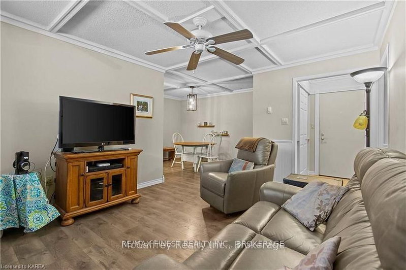 110 - 1010 PEMBRIDGE Crescent