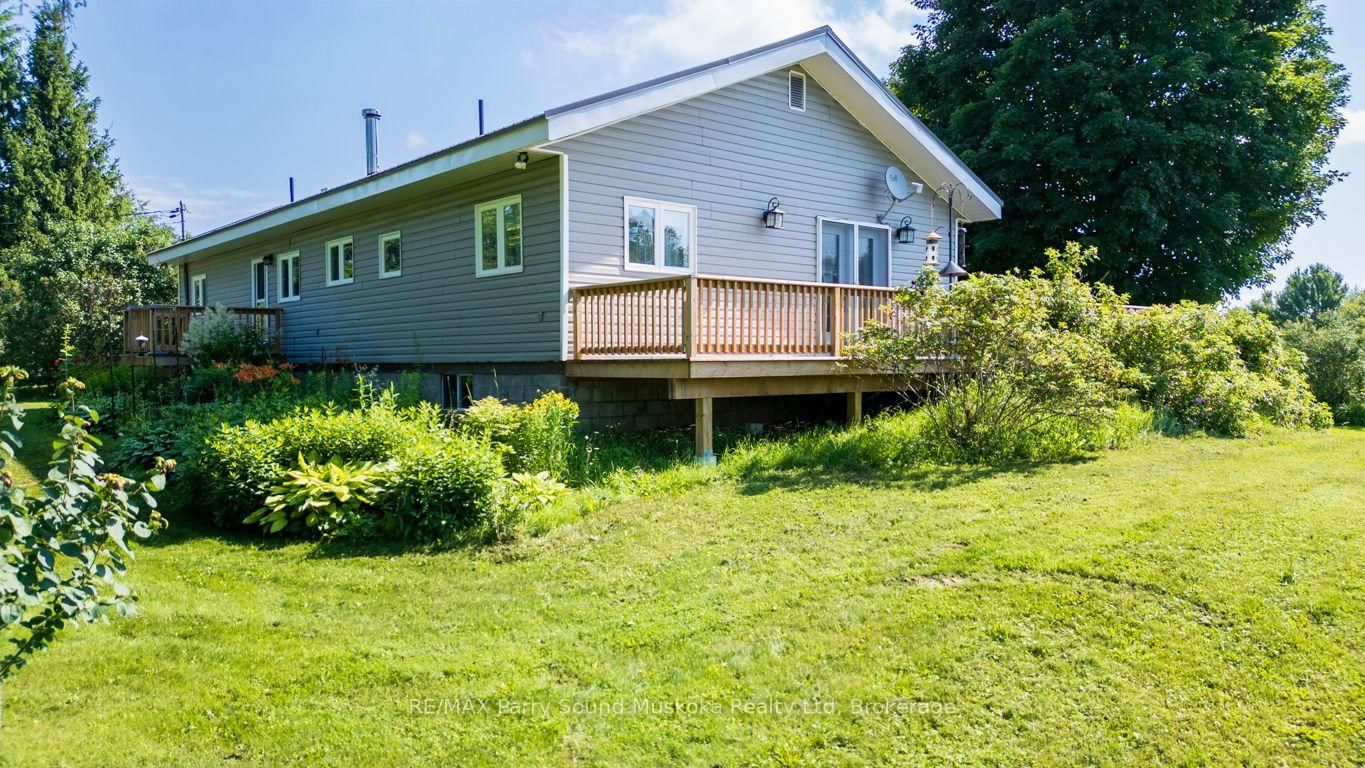 39 Hardies Road • McKellar, ON photo 38