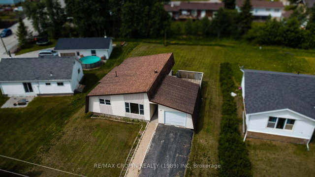 82 Neesomadina Avenue