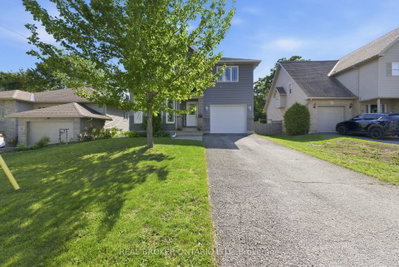 6 Francis Street • Carleton Place, ON photo 2