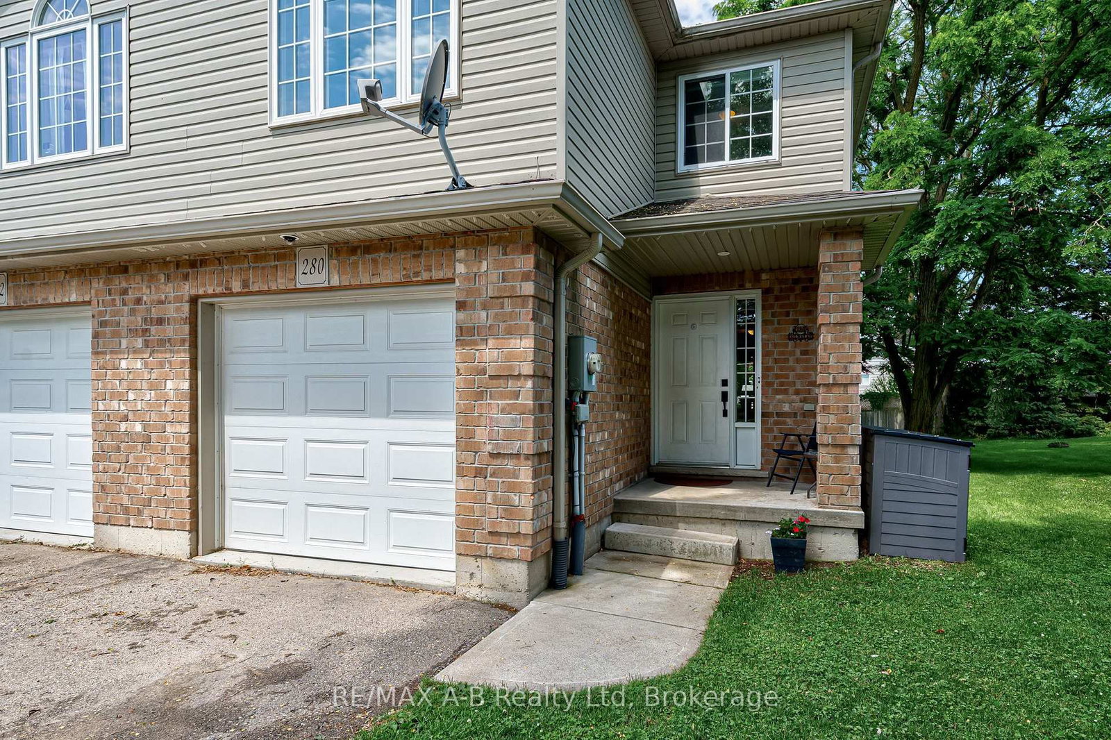 280 Railway Avenue • Stratford, ON photo 2