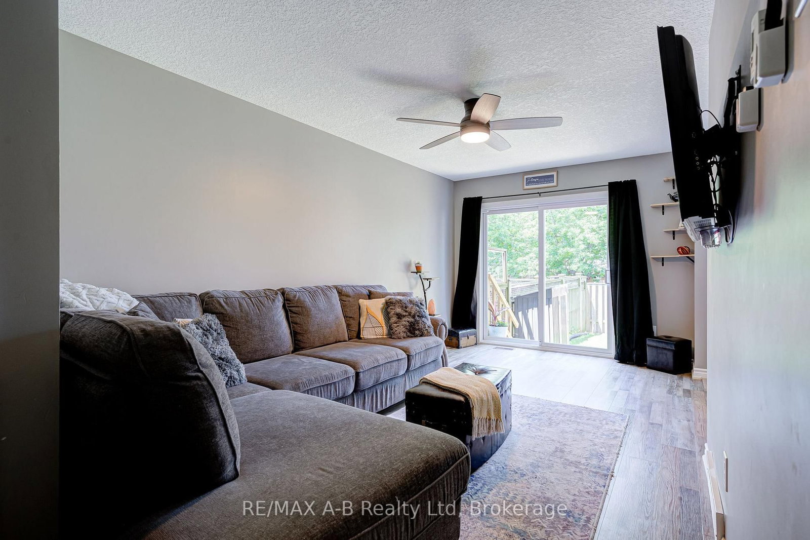 280 Railway Avenue • Stratford, ON photo 24