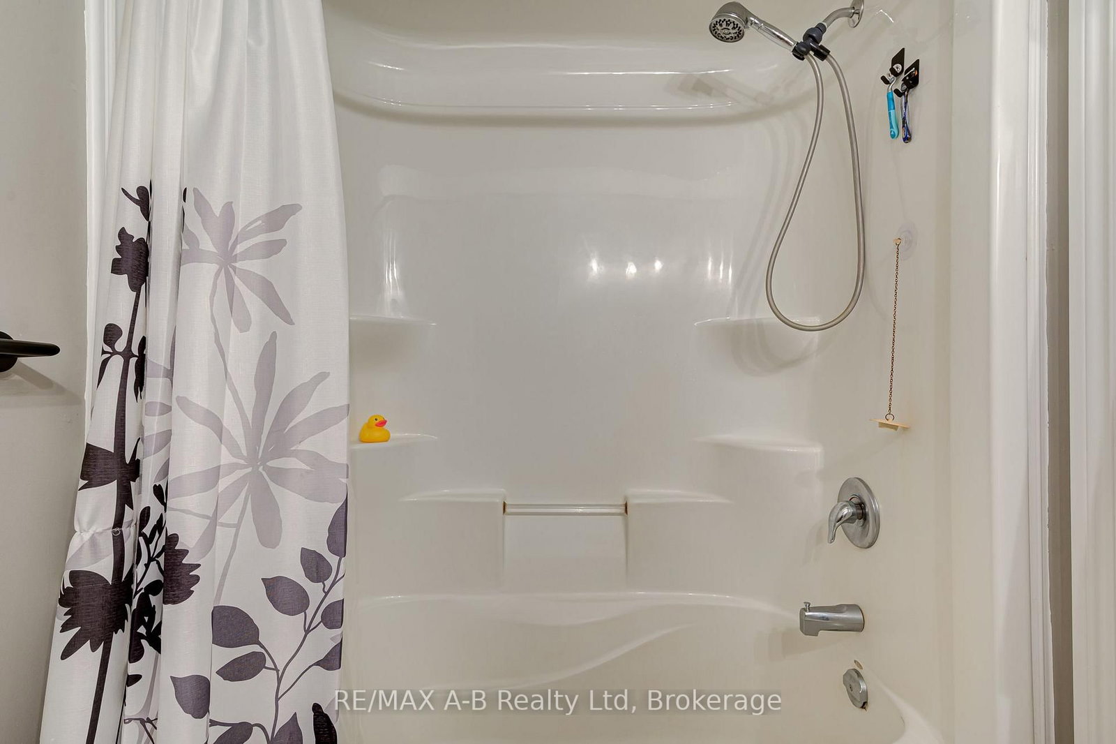 280 Railway Avenue • Stratford, ON photo 35