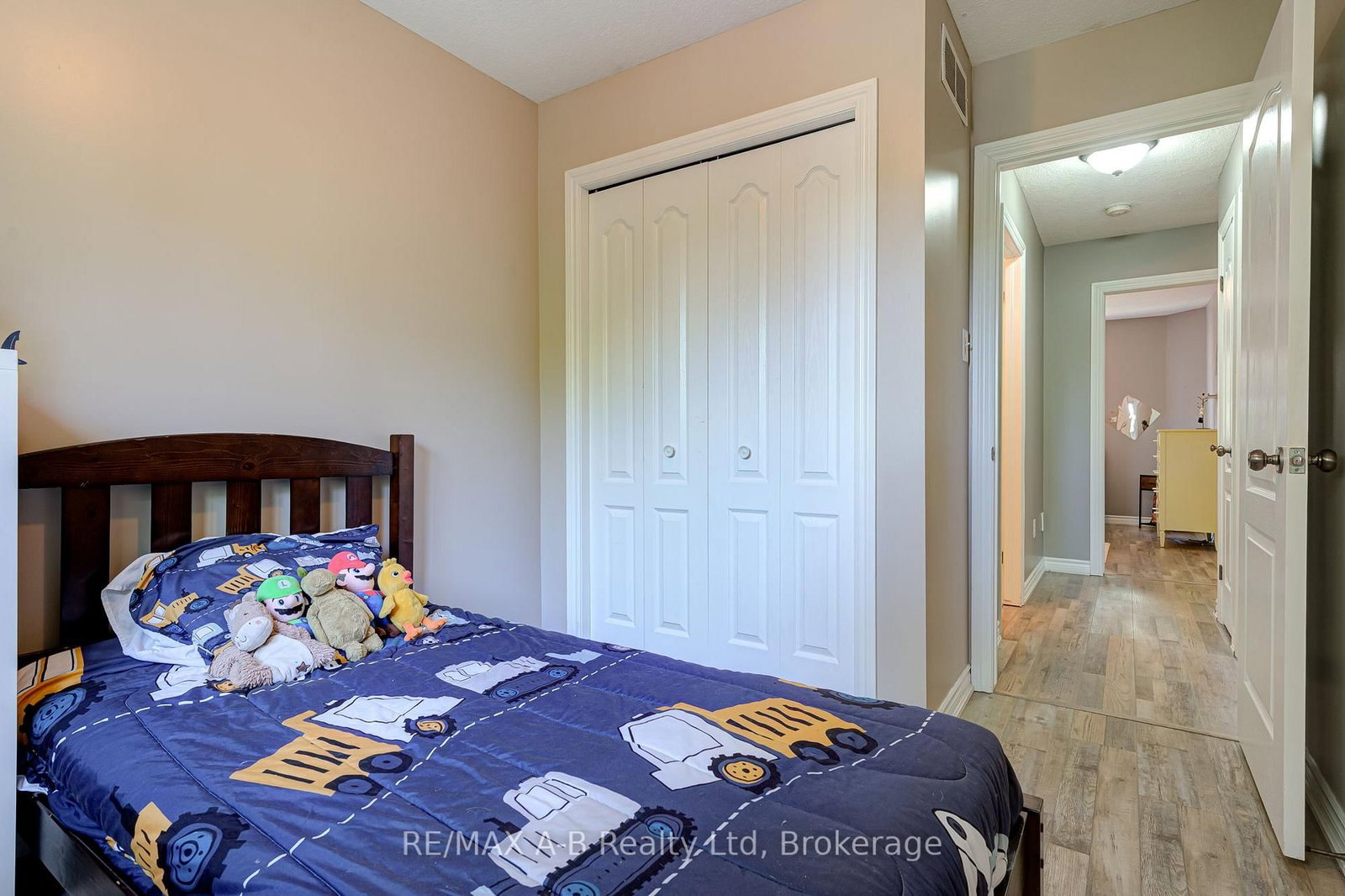280 Railway Avenue • Stratford, ON photo 39