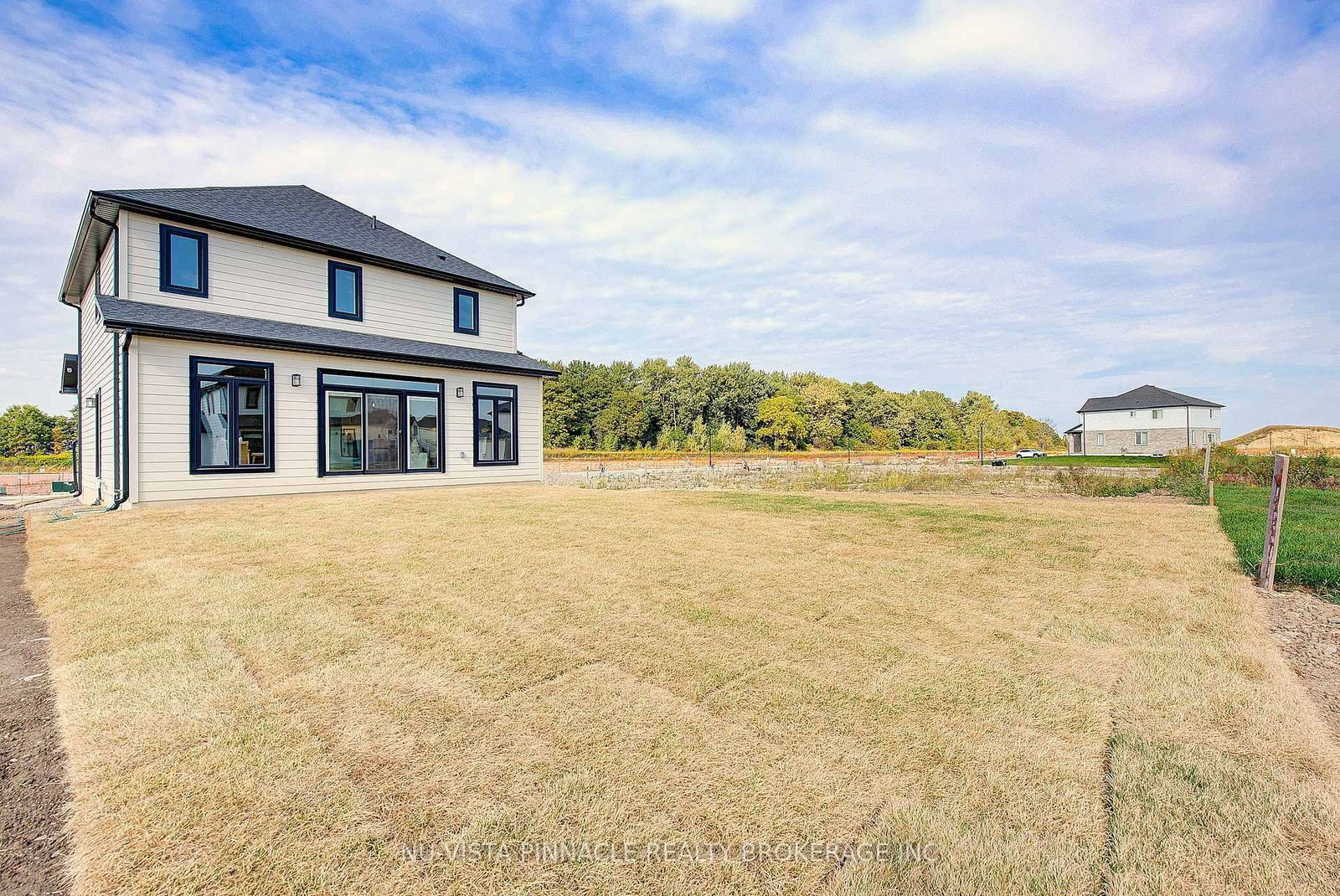 10 Woodmere Path • Middlesex Centre, ON photo 41
