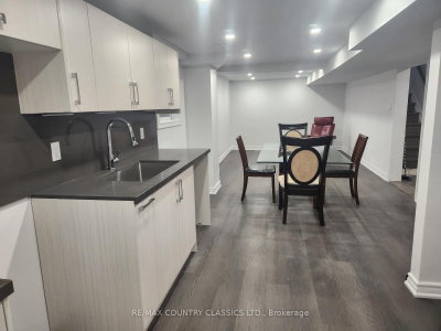 Unit Lower — 7 Beechwood Drive — photo 3