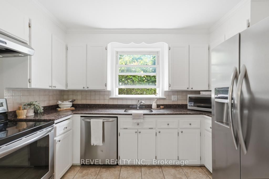 16 Carrington Court • Hamilton, ON photo 18