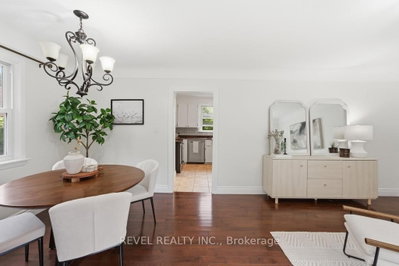 16 Carrington Court • Hamilton, ON photo 9
