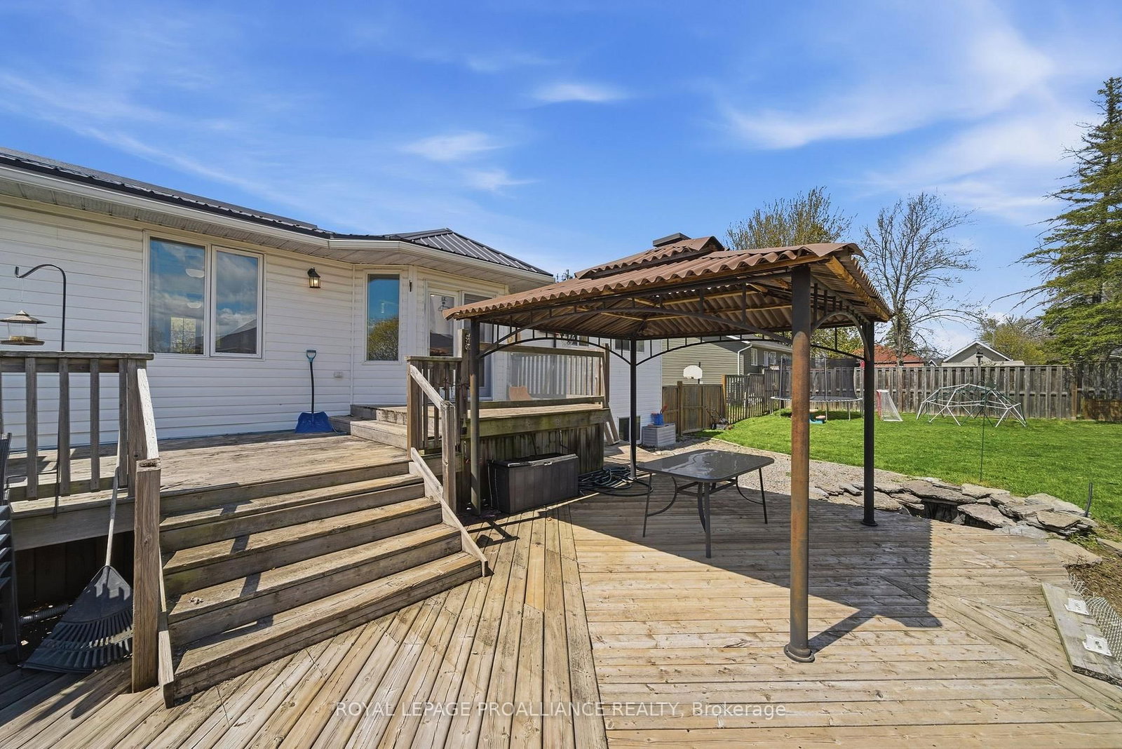 144 Centre Street • Deseronto, ON photo 40