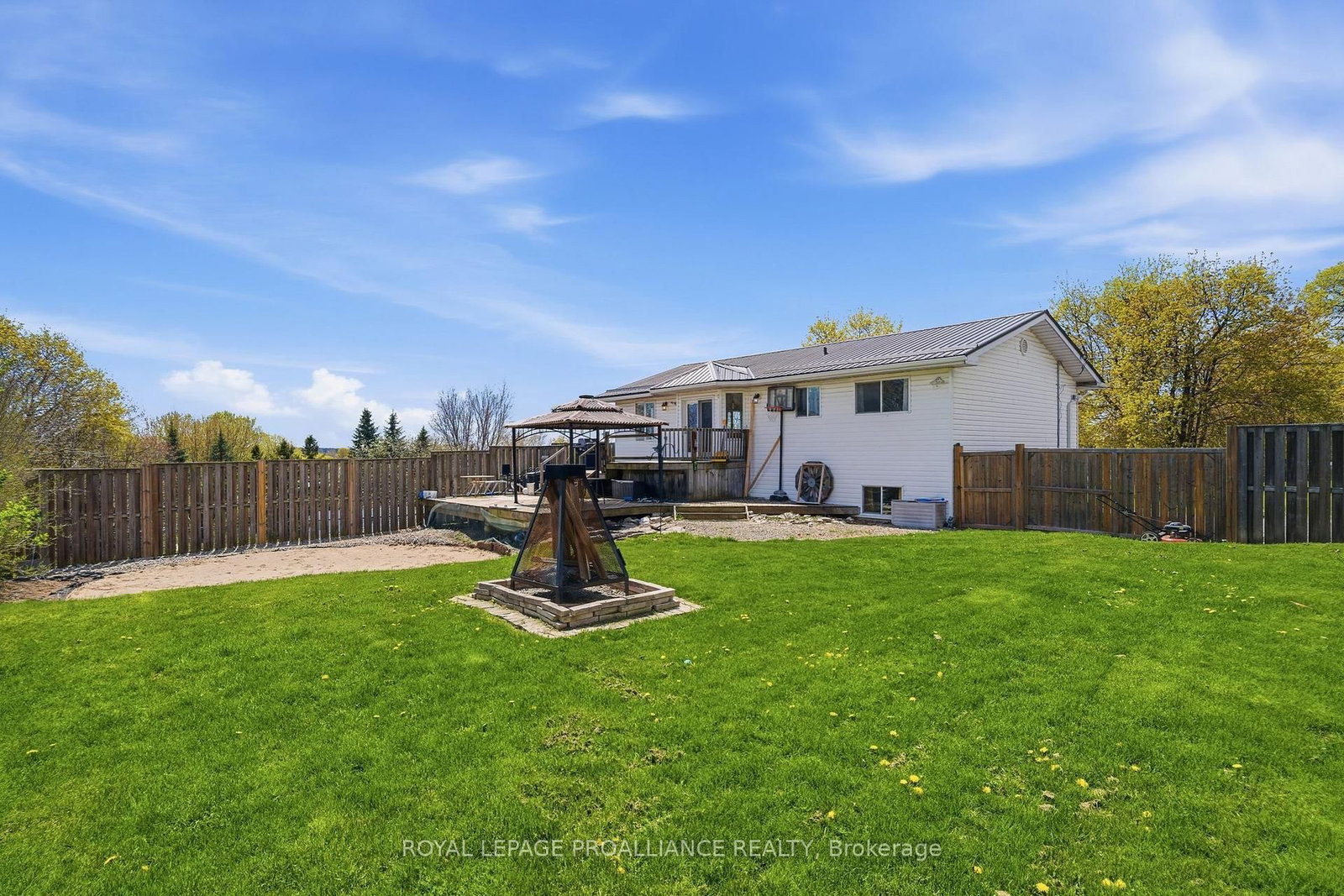 144 Centre Street • Deseronto, ON photo 46