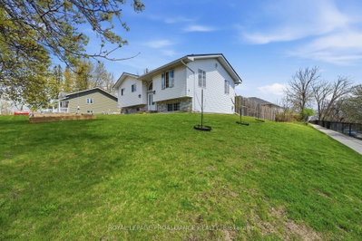 144 Centre Street • Deseronto, ON photo 5