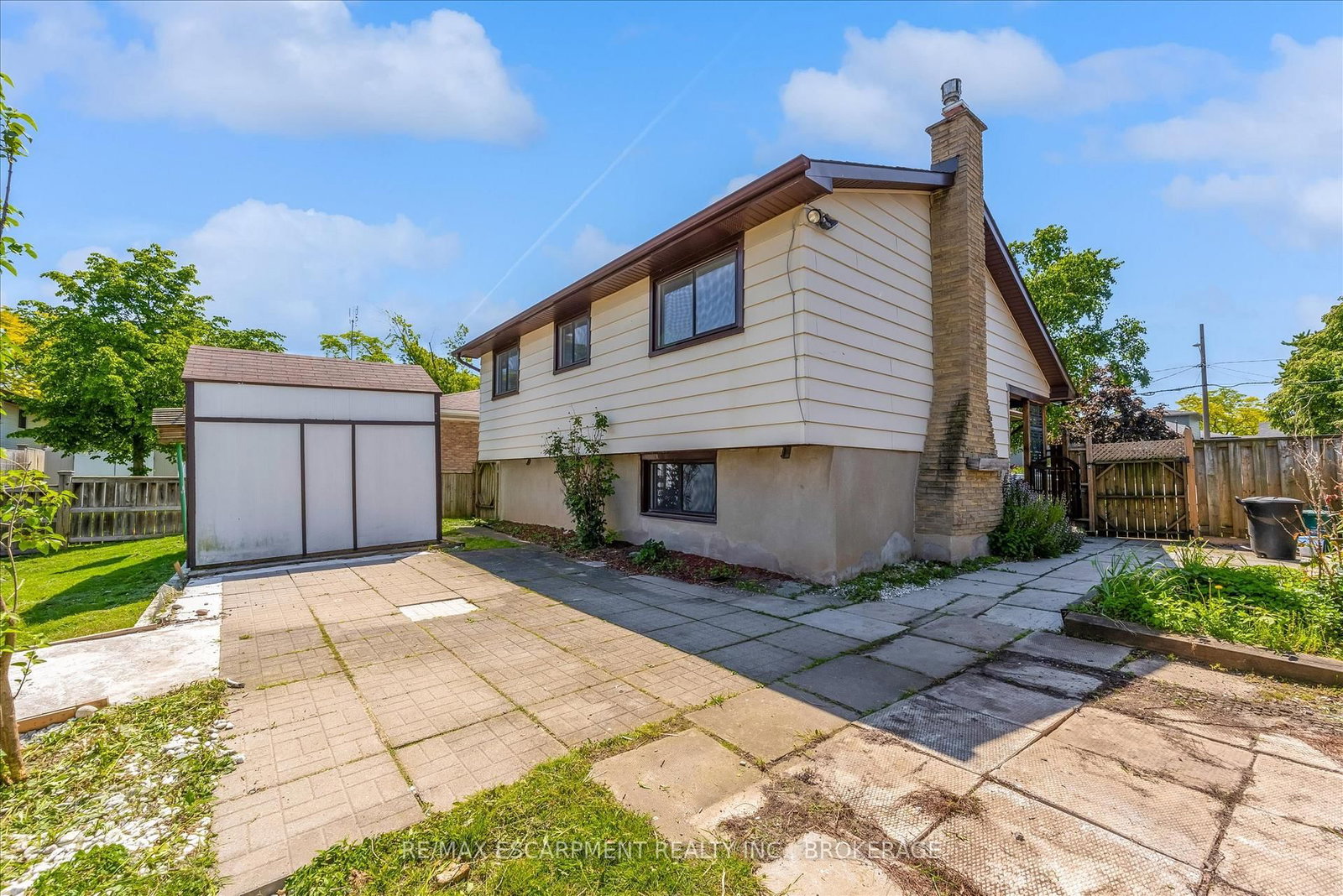 49 Grove Avenue • St. Catharines, ON photo 37
