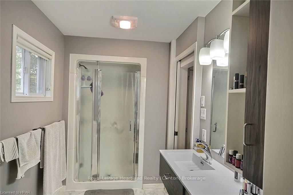 118 ISAAC Street • Central Huron, ON photo 15