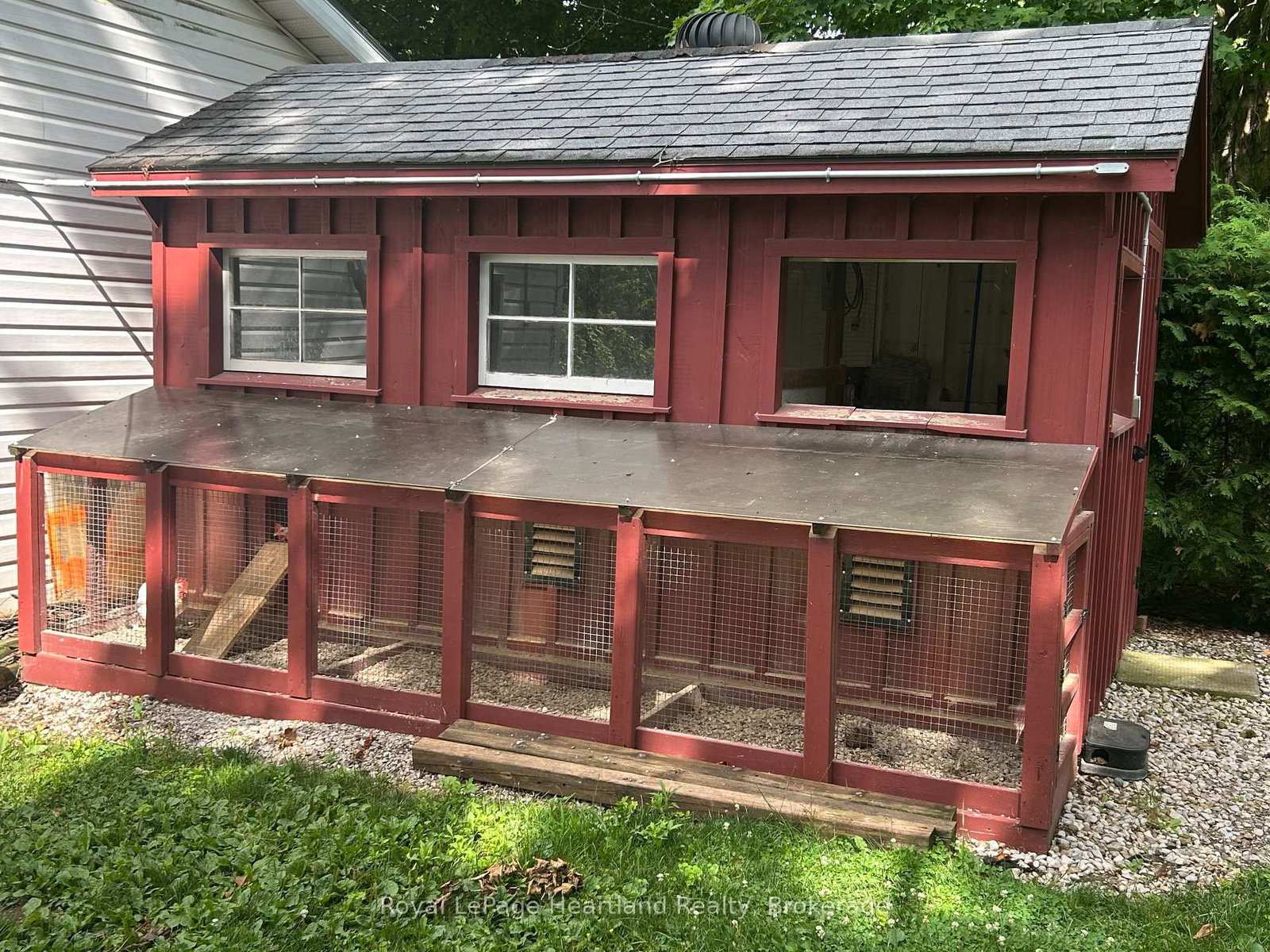 118 ISAAC Street • Central Huron, ON photo 29
