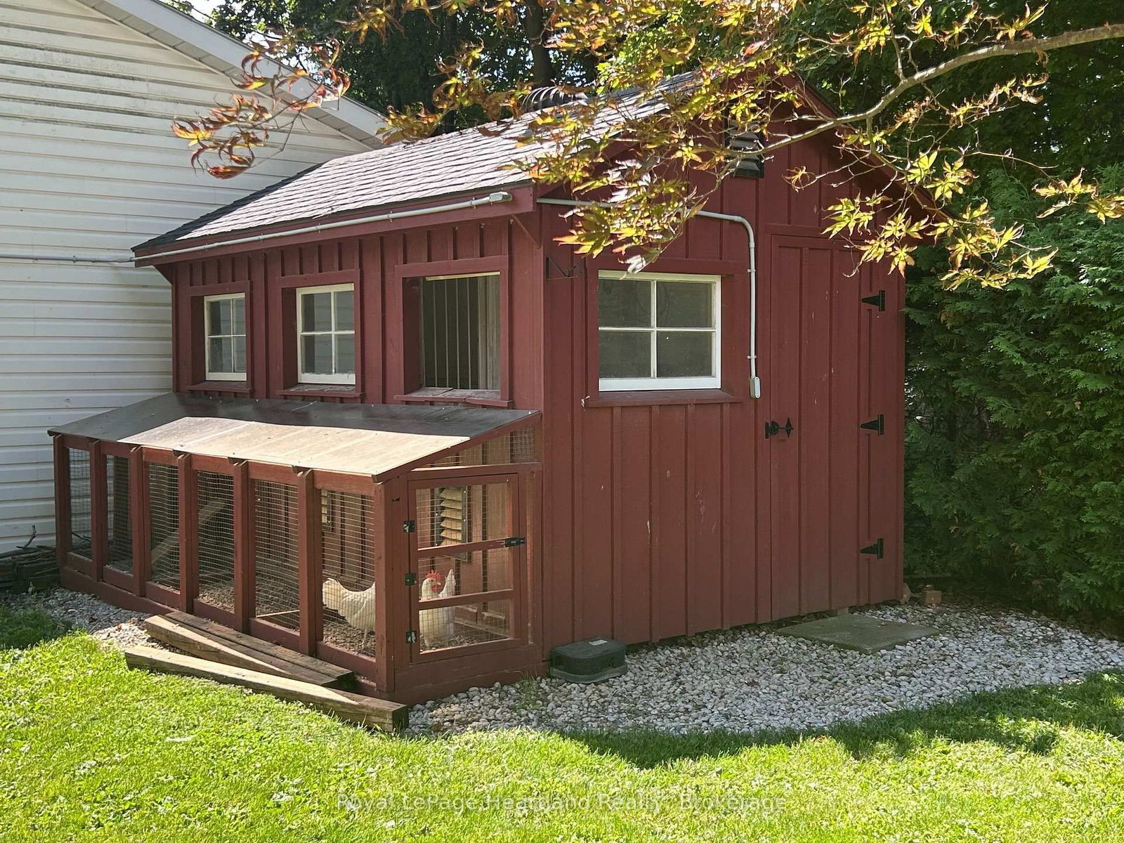 118 ISAAC Street • Central Huron, ON photo 30