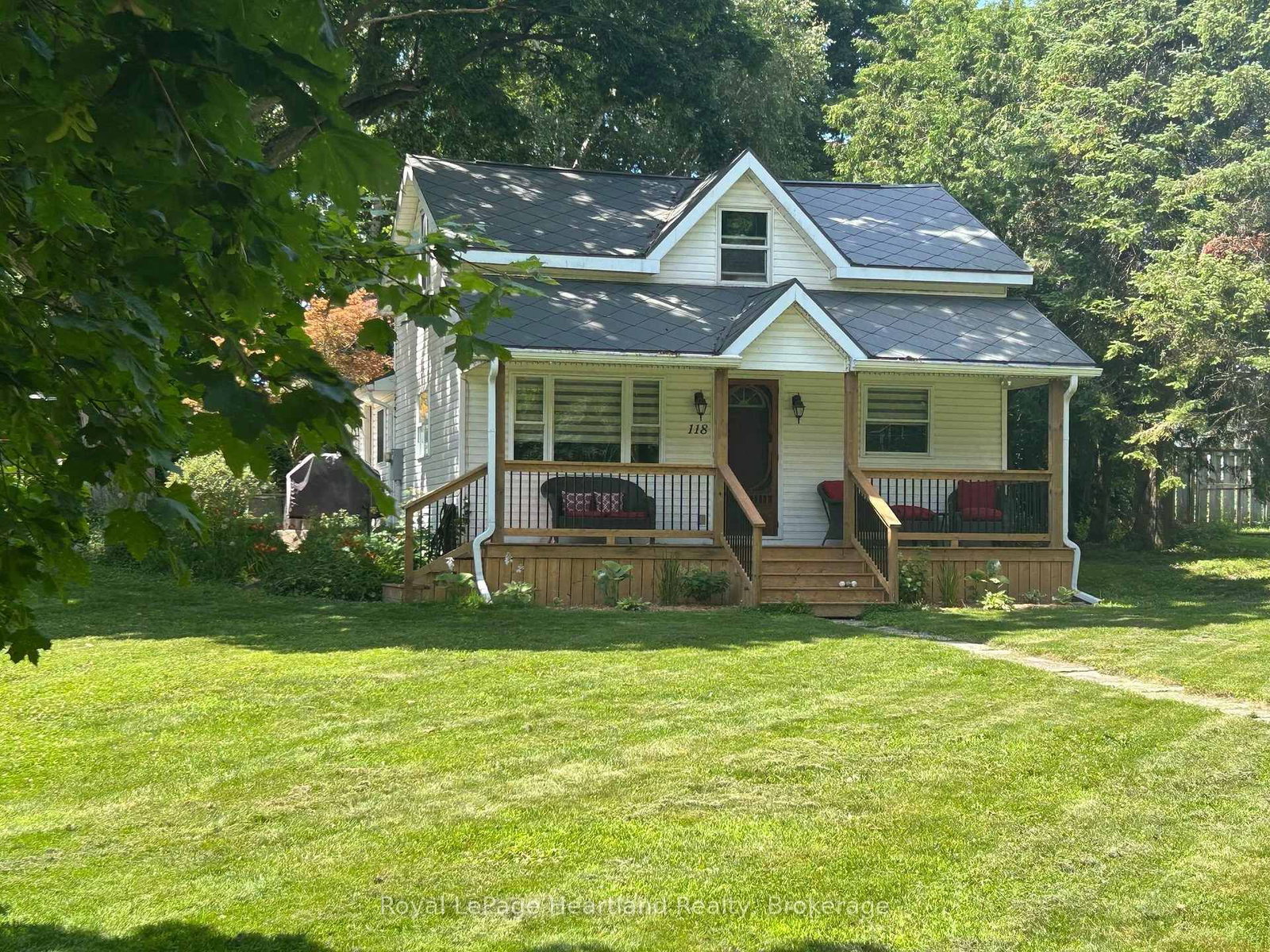 118 ISAAC Street • Central Huron, ON photo 39